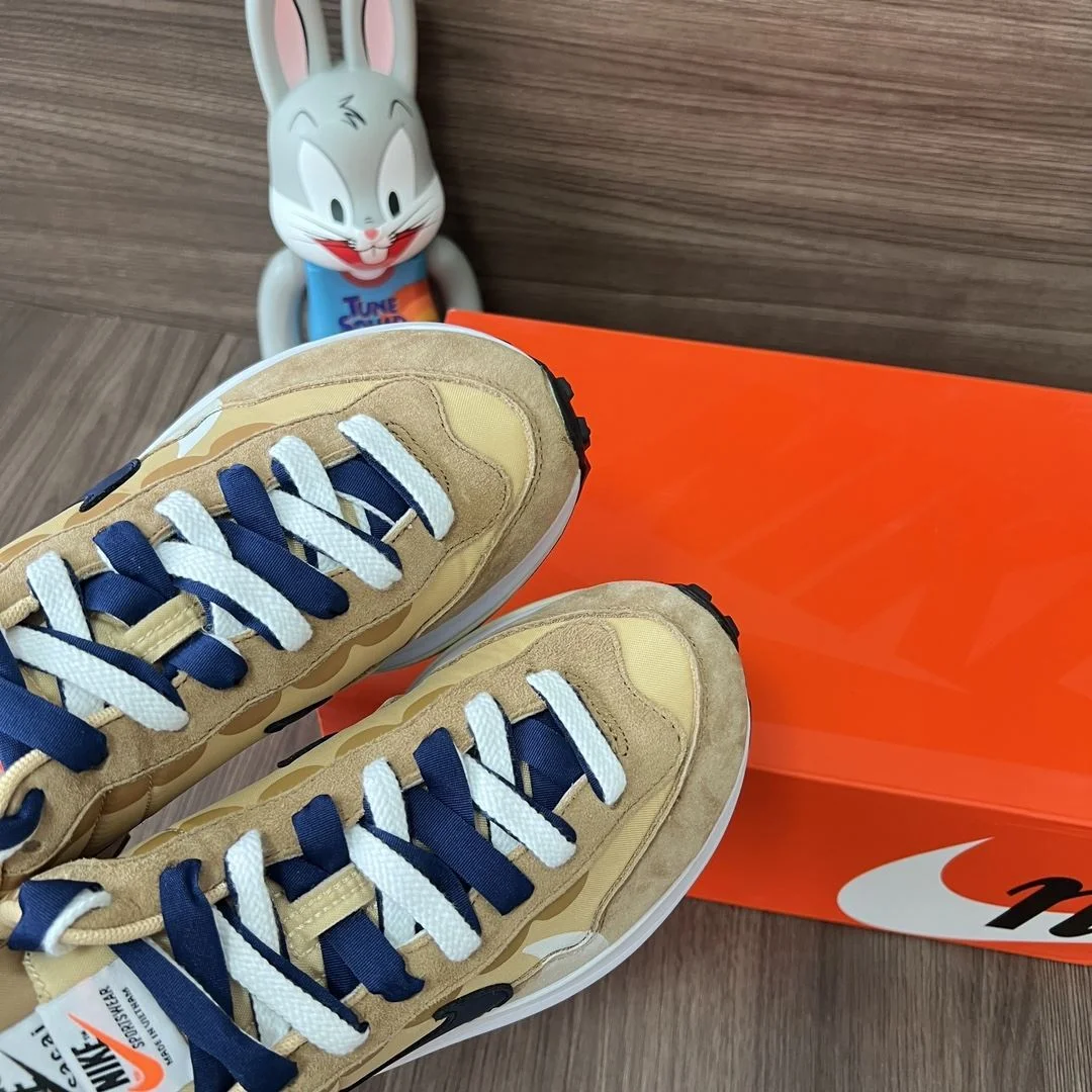 Lightweight Sacai x Nike VaporWaffle Shoes 33449