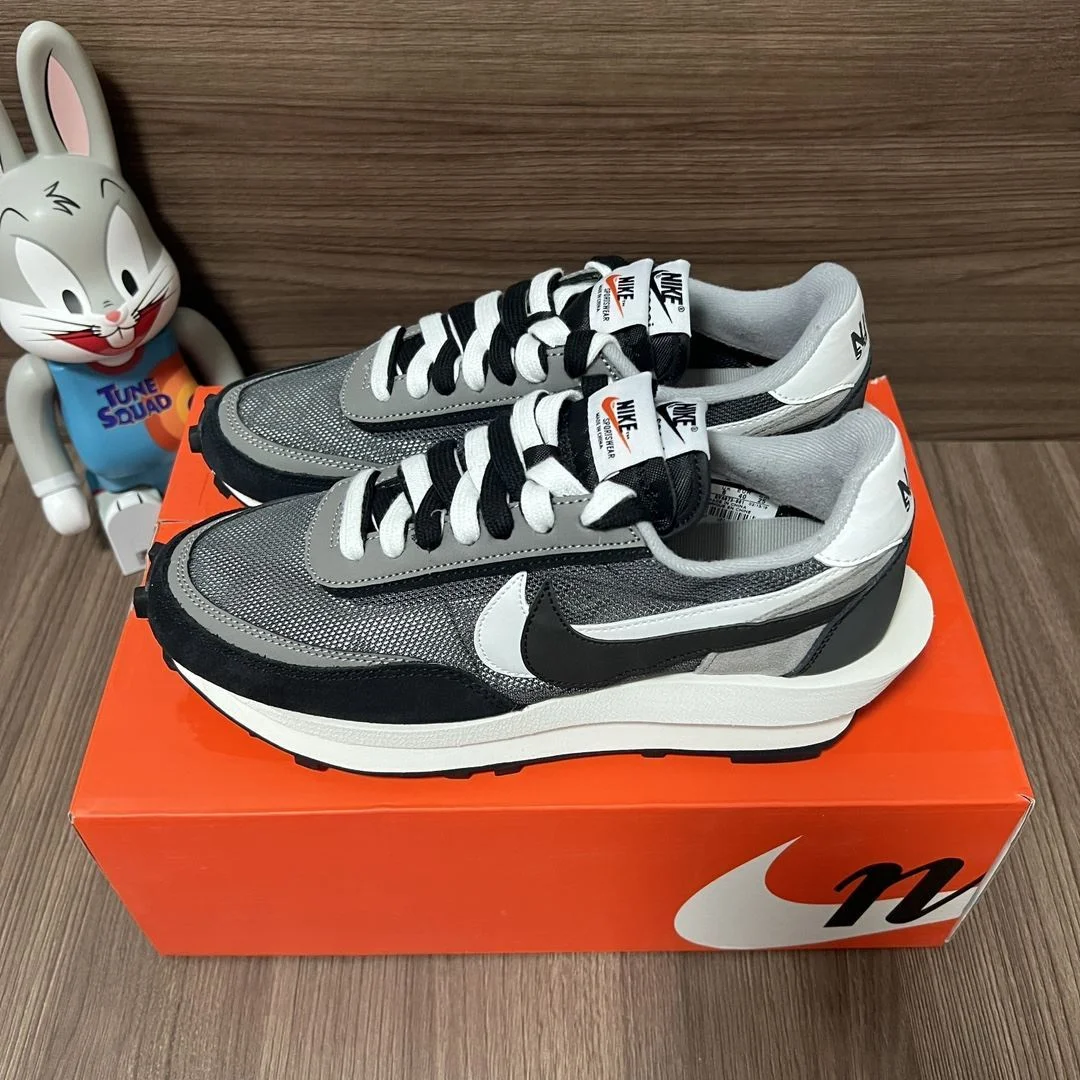 GoodFit Sacai x Nike VaporWaffle Shoes 33452