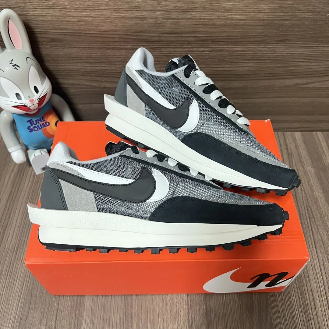 GoodFit Sacai x Nike VaporWaffle Shoes 33452