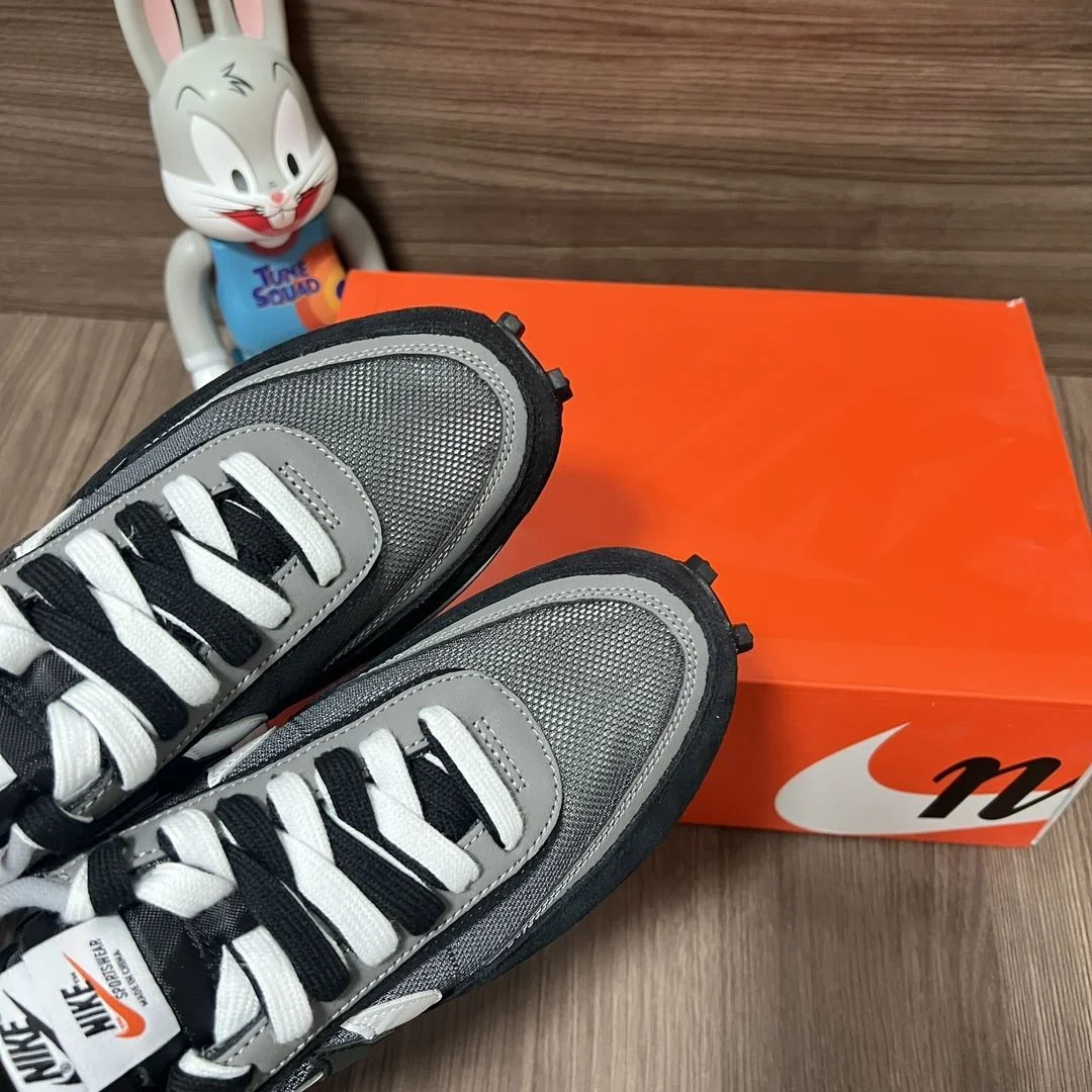 GoodFit Sacai x Nike VaporWaffle Shoes 33452