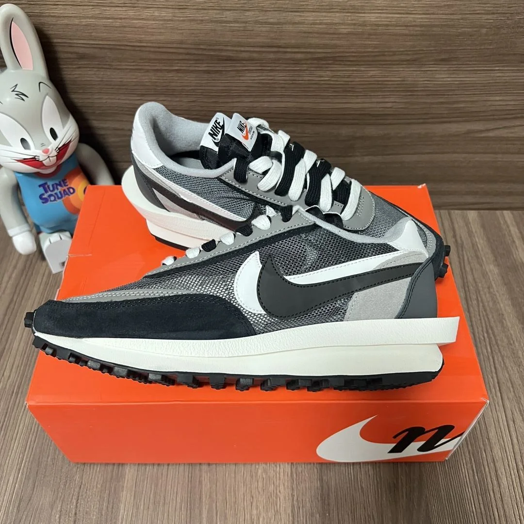 GoodFit Sacai x Nike VaporWaffle Shoes 33452
