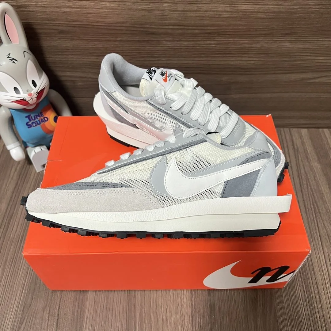 Timeless Sacai x Nike VaporWaffle Shoes 33442