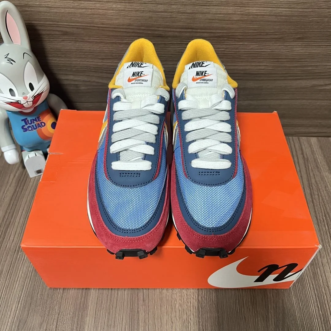 FashionForward Sacai x Nike VaporWaffle Shoes 33457