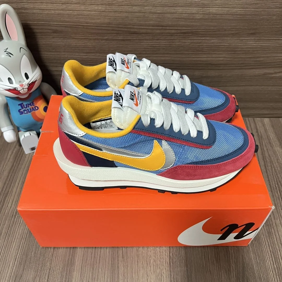 FashionForward Sacai x Nike VaporWaffle Shoes 33457