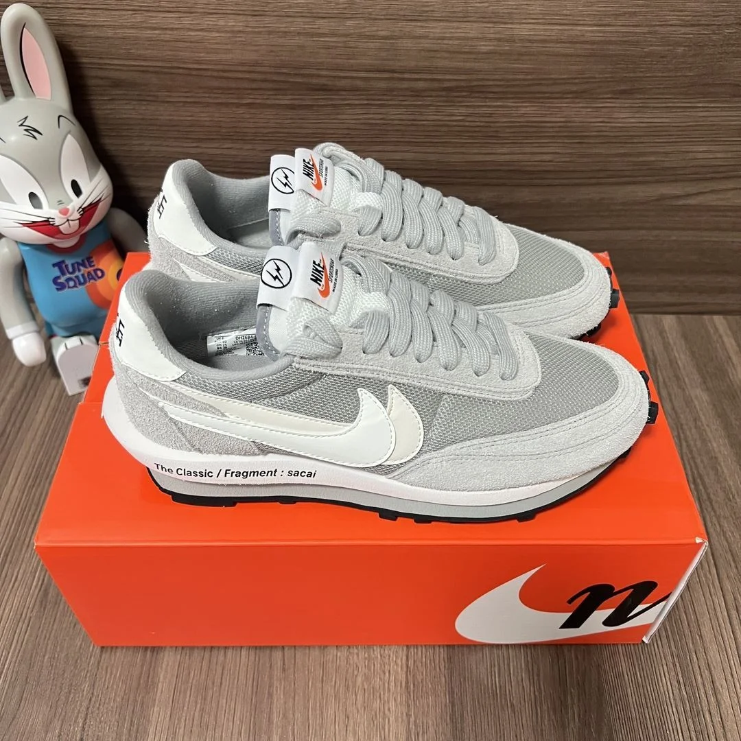 StreetReady Sacai x Nike VaporWaffle Shoes 33447