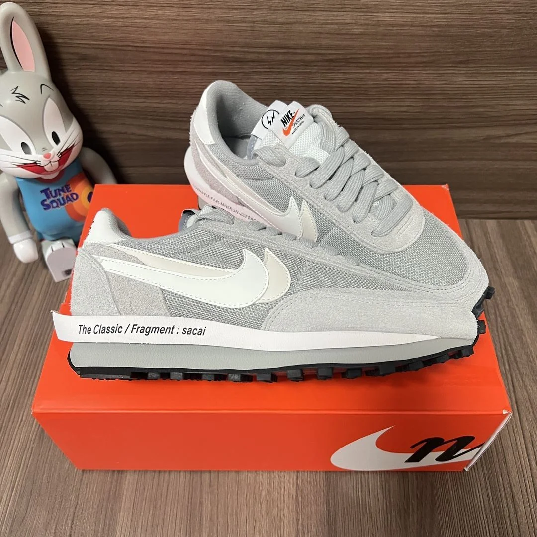 StreetReady Sacai x Nike VaporWaffle Shoes 33447