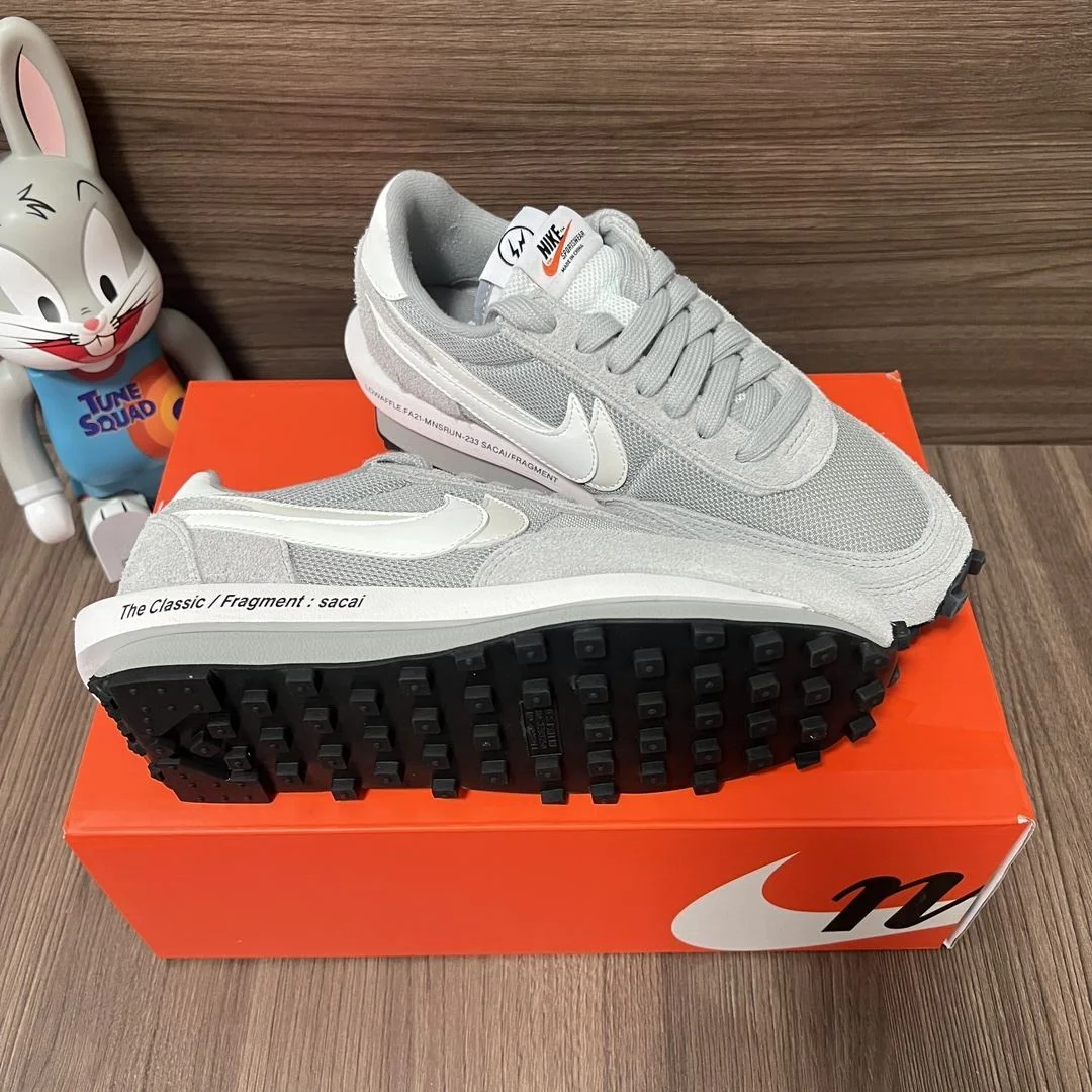 StreetReady Sacai x Nike VaporWaffle Shoes 33447