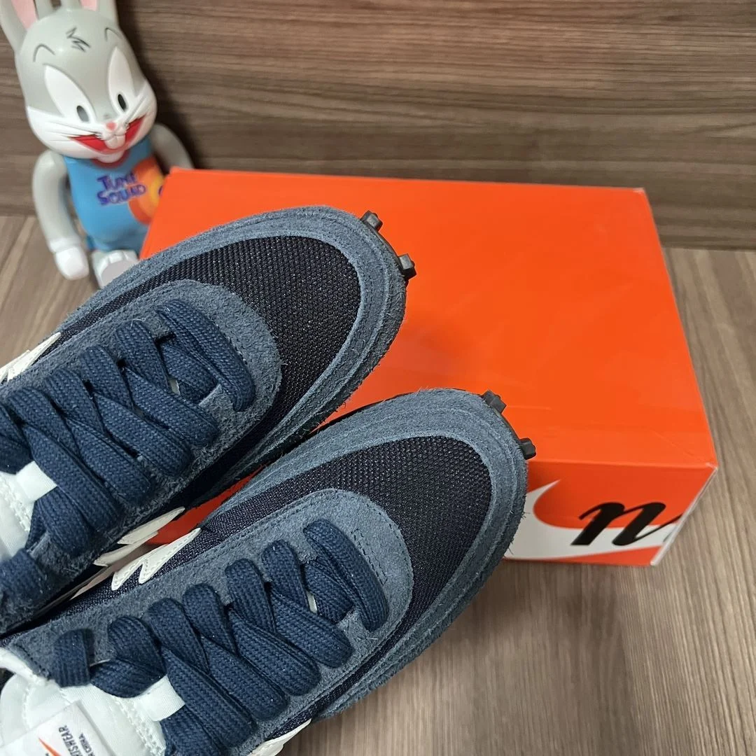 Sacai x Nike VaporWaffle Shoes Functional 33454