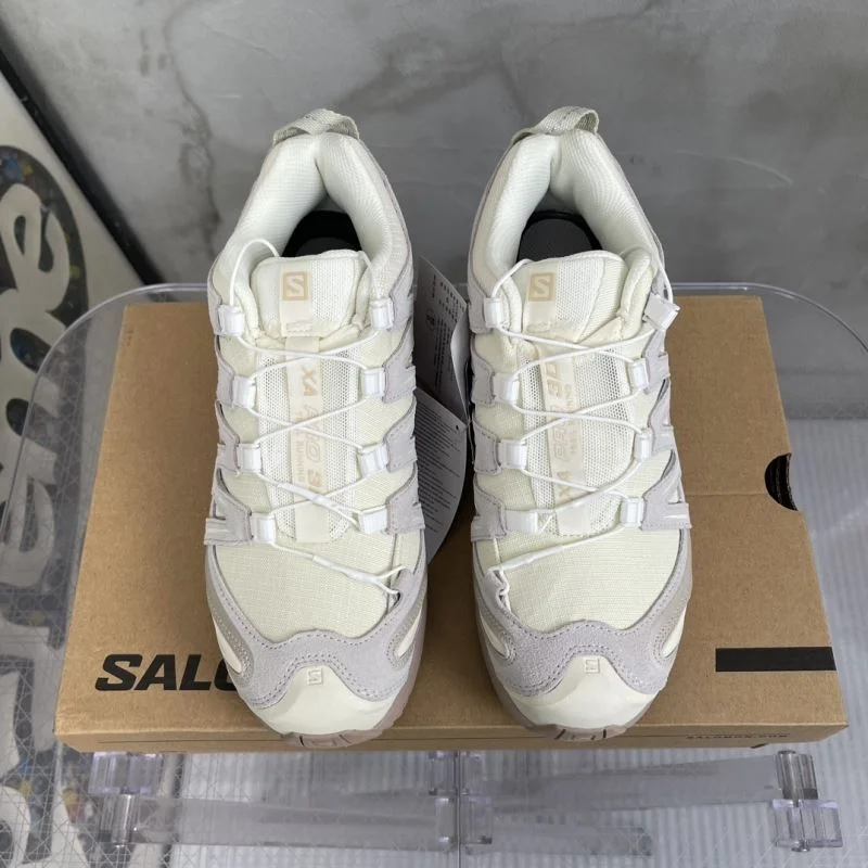 Salomon Shoes TimelessDesign 4102