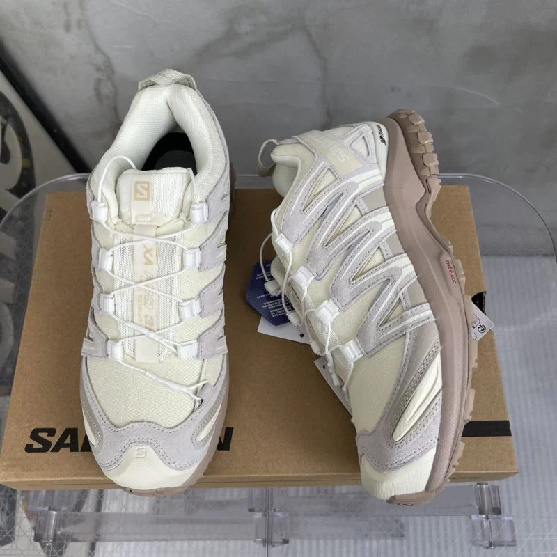 Salomon Shoes TimelessDesign 4102