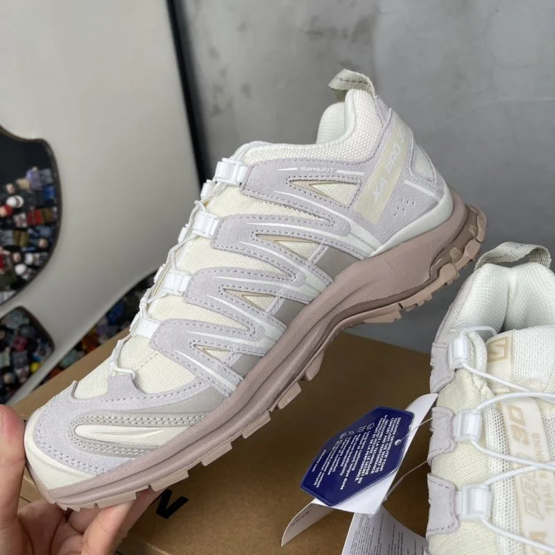 Salomon Shoes TimelessDesign 4102