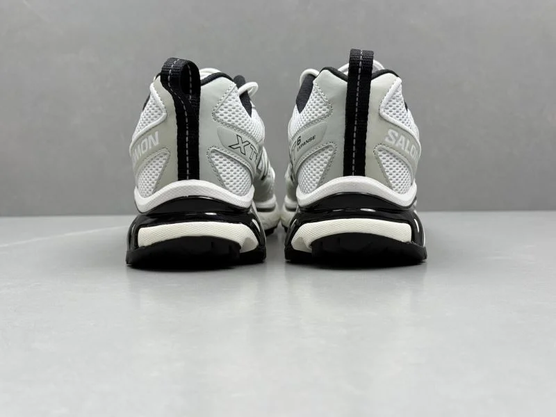 Supportive Salomon Shoes 4092