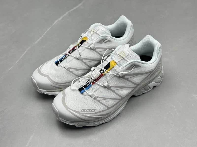 Salomon Shoes Modern 4074