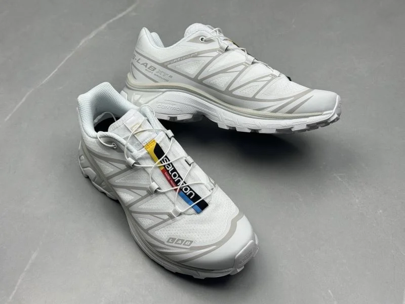 Salomon Shoes Modern 4074