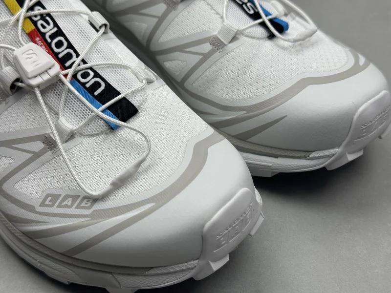 Salomon Shoes Modern 4074