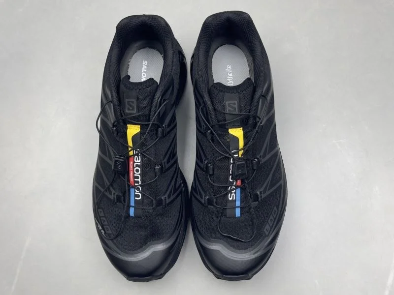 WaterResistant Salomon Shoes 4081