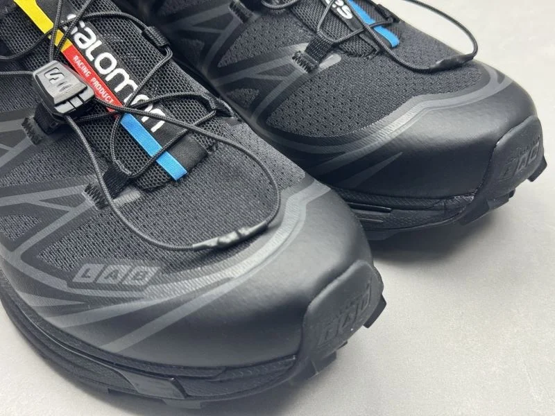 WaterResistant Salomon Shoes 4081