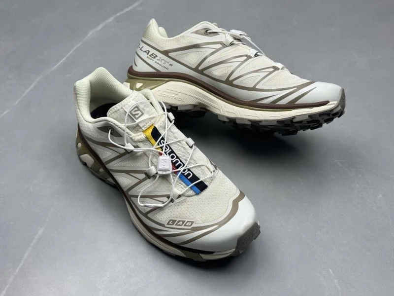 MoistureWicking Salomon Shoes 4082