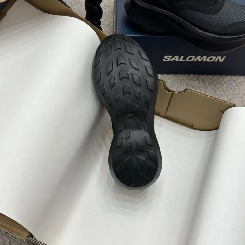 MoistureWicking Salomon Shoes 7363