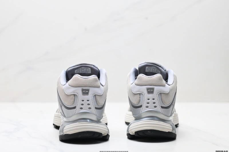 FreshLook Salomon Shoes 2894