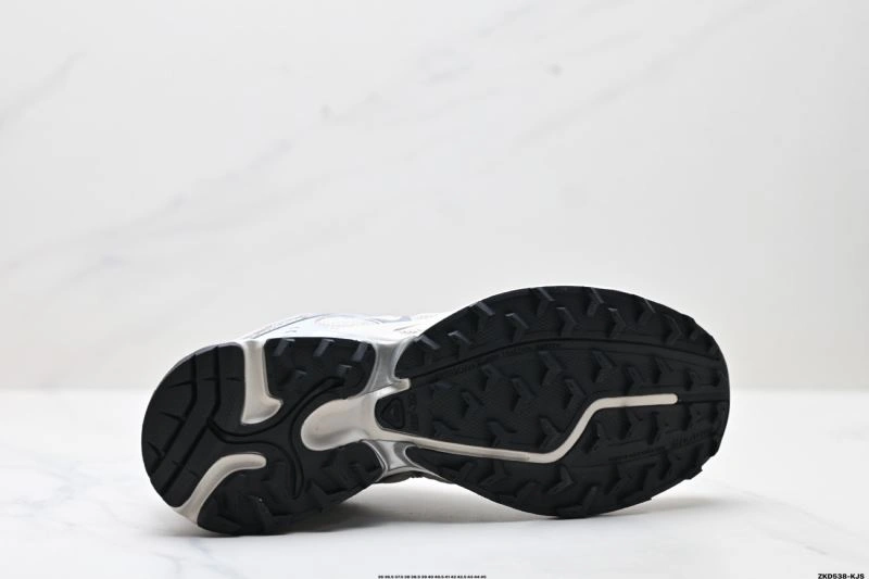 FreshLook Salomon Shoes 2894