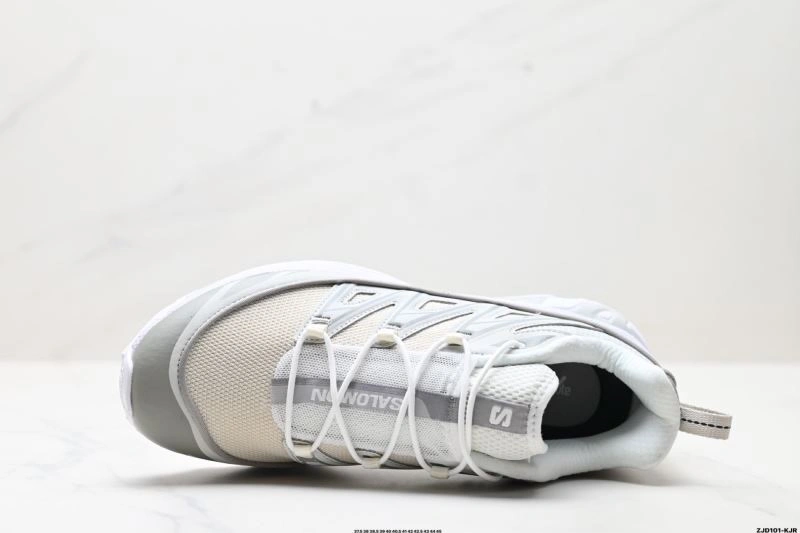 Functional Salomon Shoes 2904