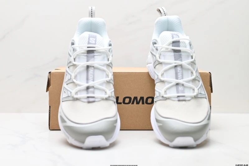 Functional Salomon Shoes 2904