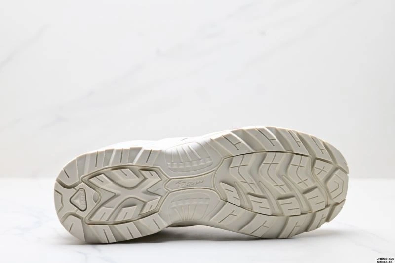SoftTouch Salomon Shoes 1724