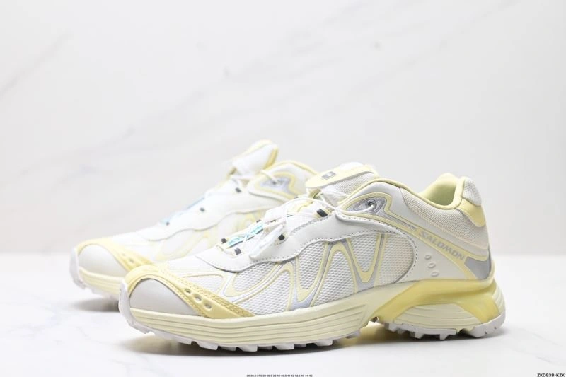 Salomon Shoes Compact 1718