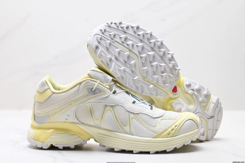 Salomon Shoes Compact 1718