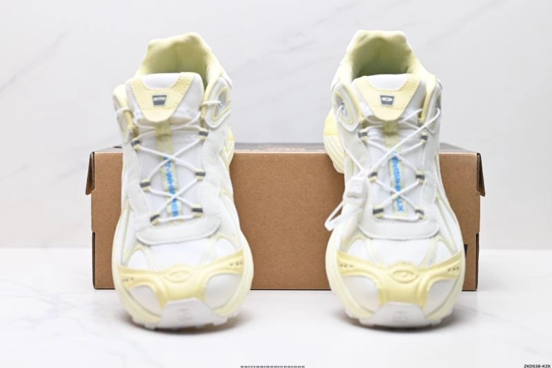 Salomon Shoes Compact 1718
