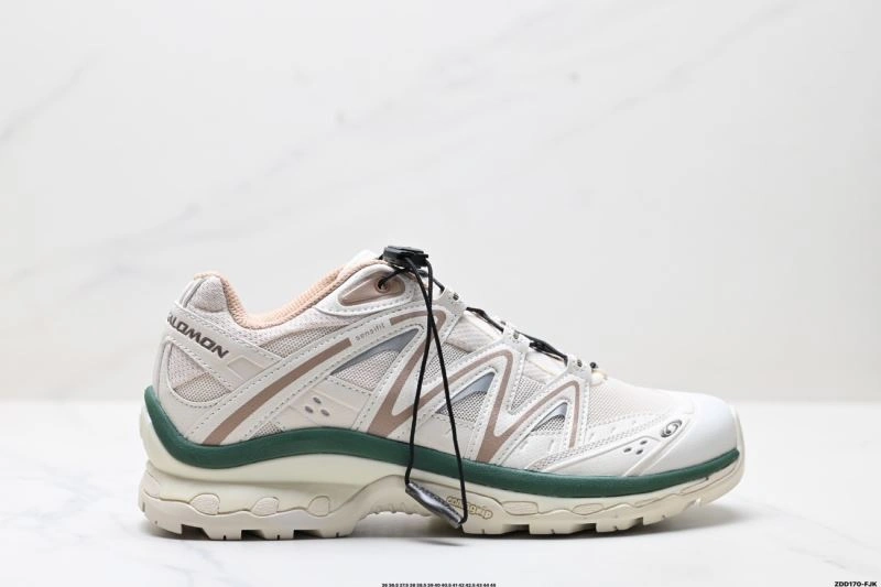 Salomon Shoes Bright 1720