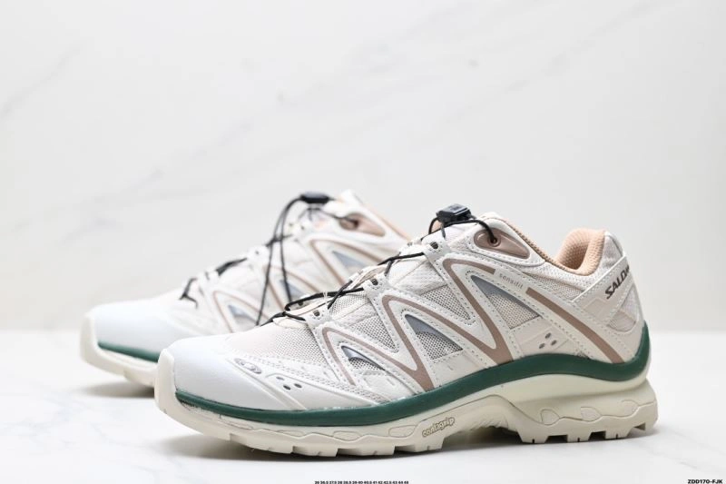 Salomon Shoes Bright 1720
