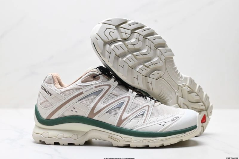Salomon Shoes Bright 1720