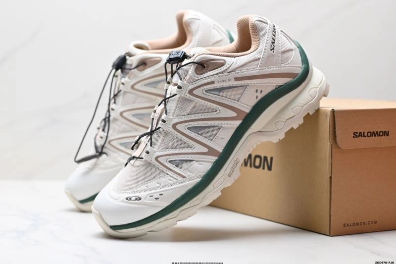 Salomon Shoes Bright 1720