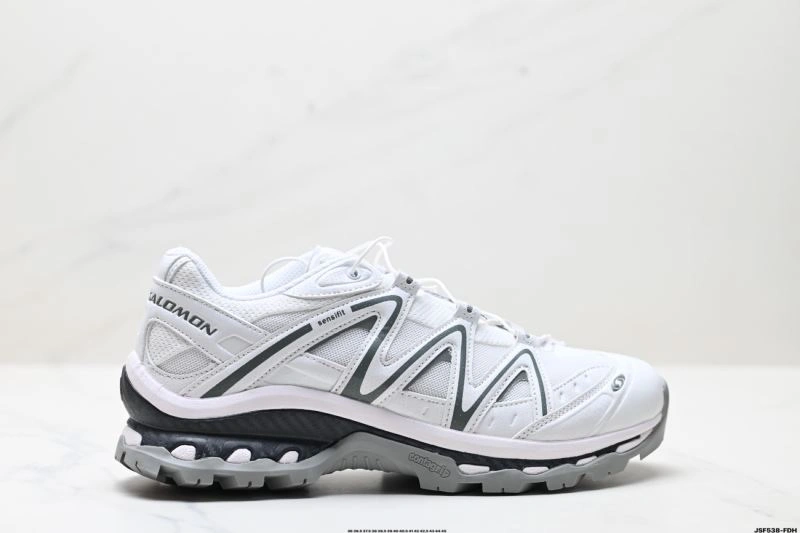 Salomon Shoes Cozy 1704