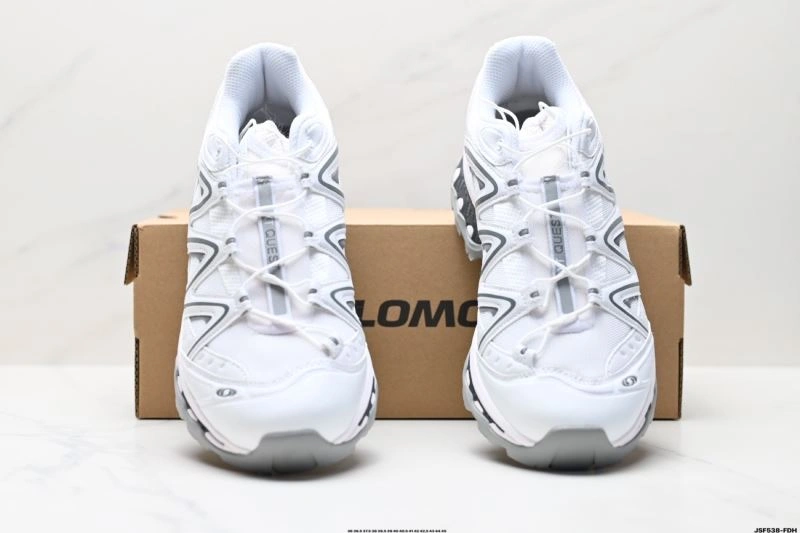 Salomon Shoes Cozy 1704