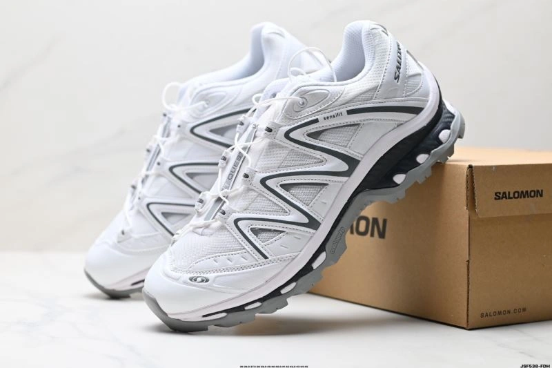 Salomon Shoes Cozy 1704