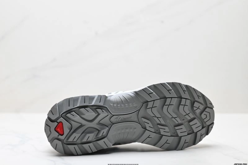 Salomon Shoes Cozy 1704