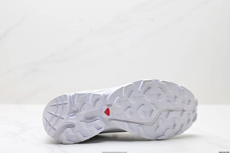 Sophisticated Salomon Shoes 1686