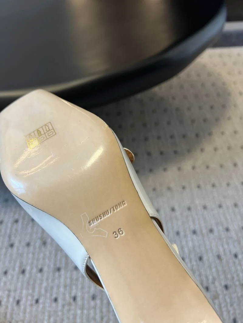 Minimalist Shushutong Sandals 11269