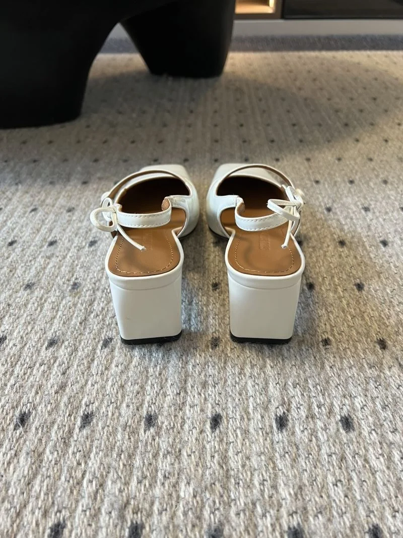 Minimalist Shushutong Sandals 11269