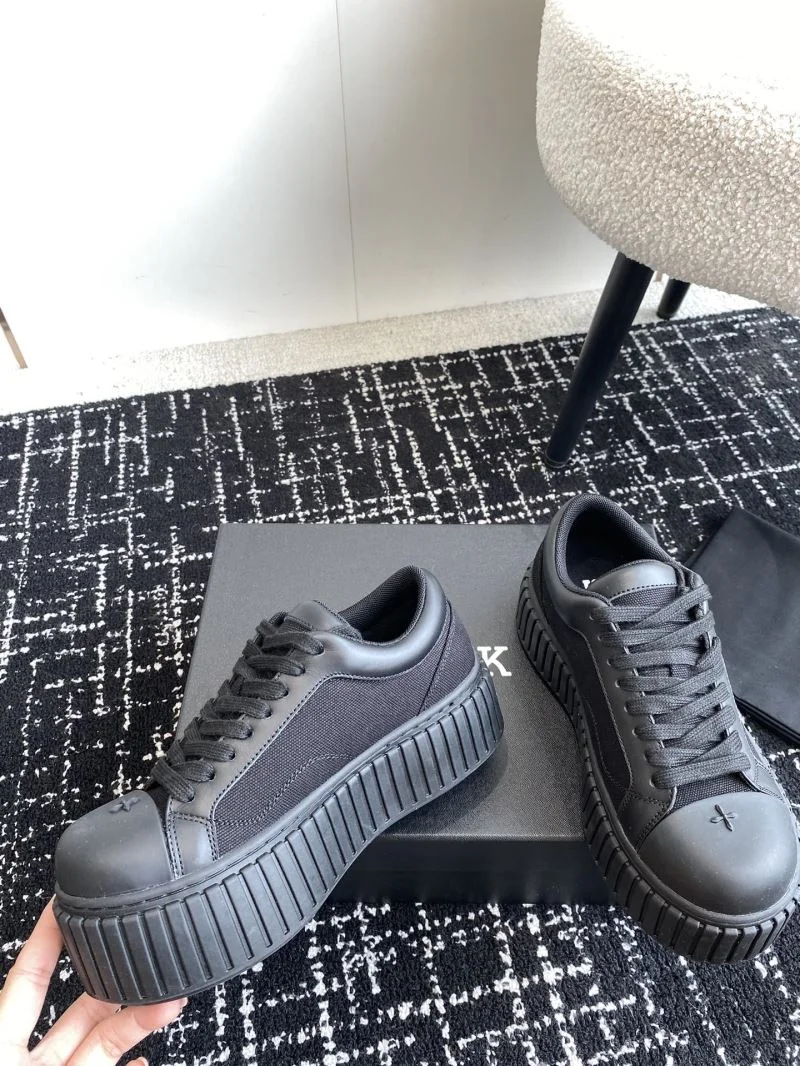UrbanStyle Smfk Shoes 7290