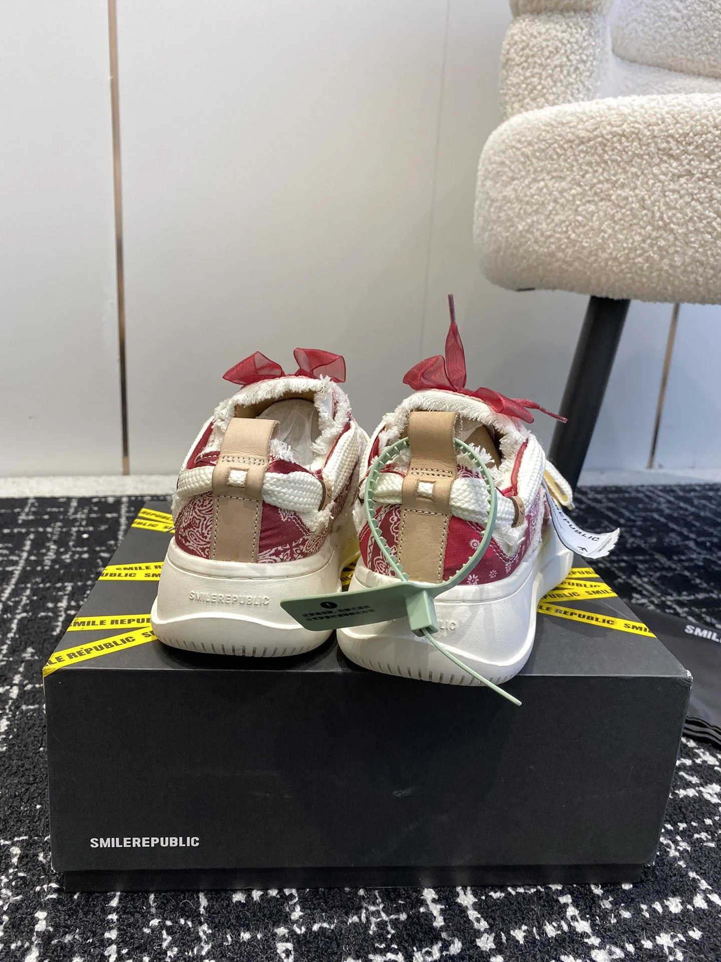 Smilerepublic Shoes Compact 7269