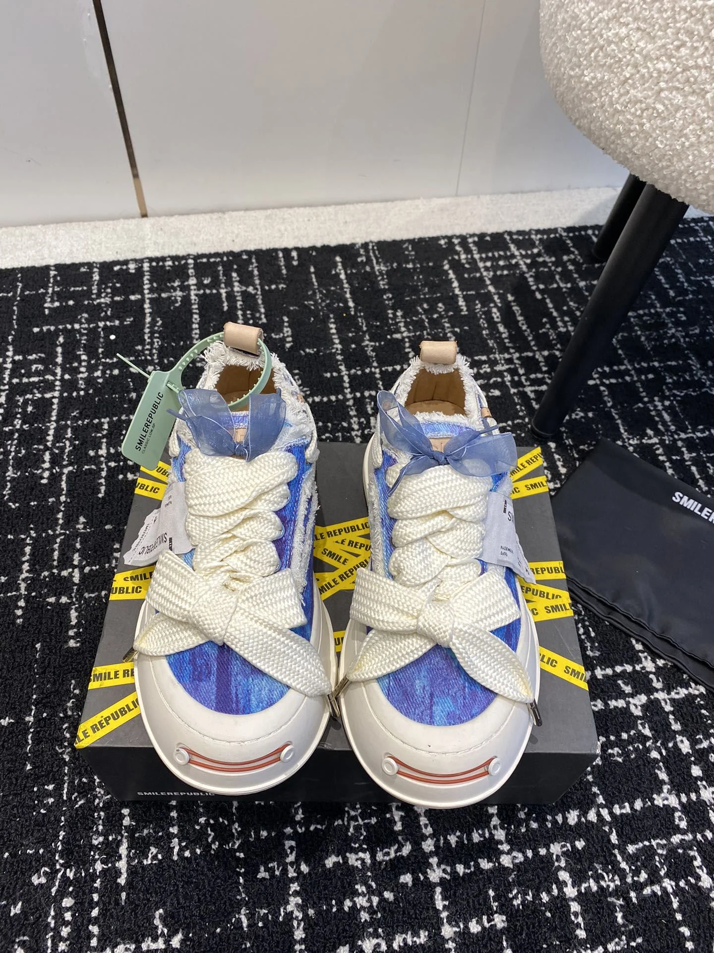 FlexibleFit Smilerepublic Shoes 7276