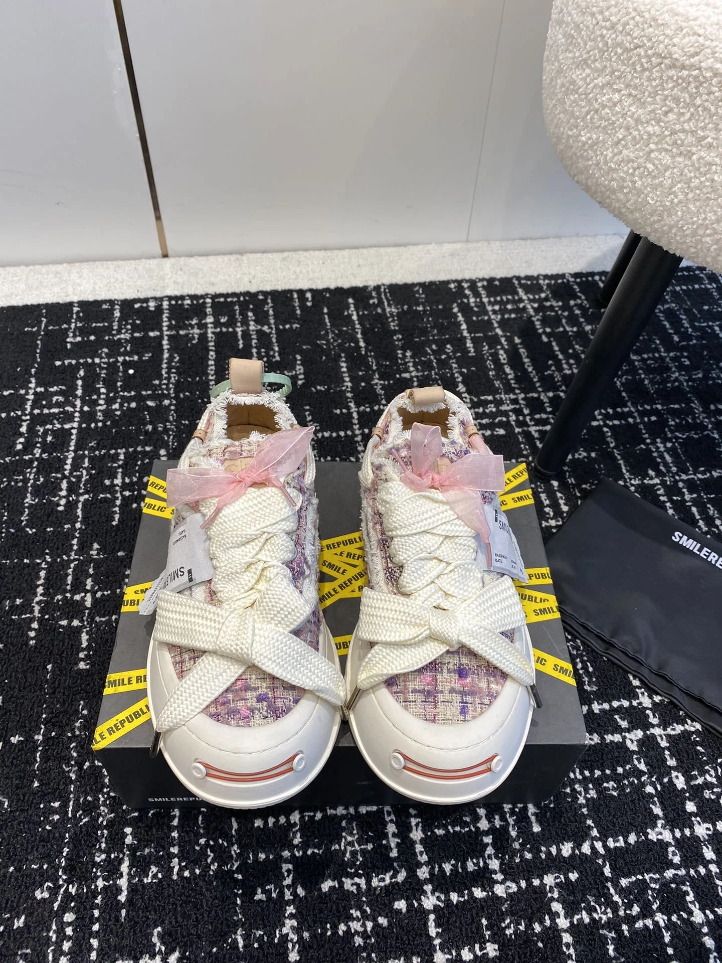 Smilerepublic Shoes Practical 7258