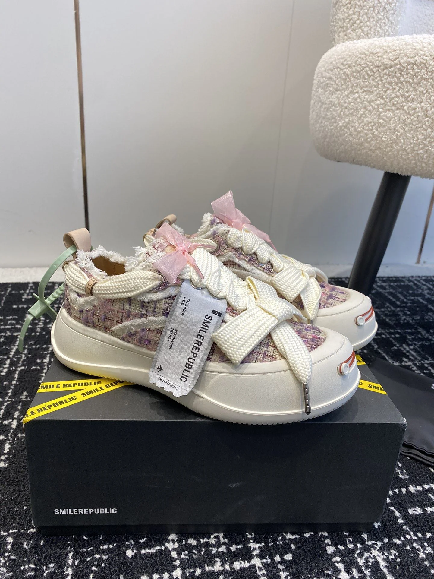 Smilerepublic Shoes Practical 7258