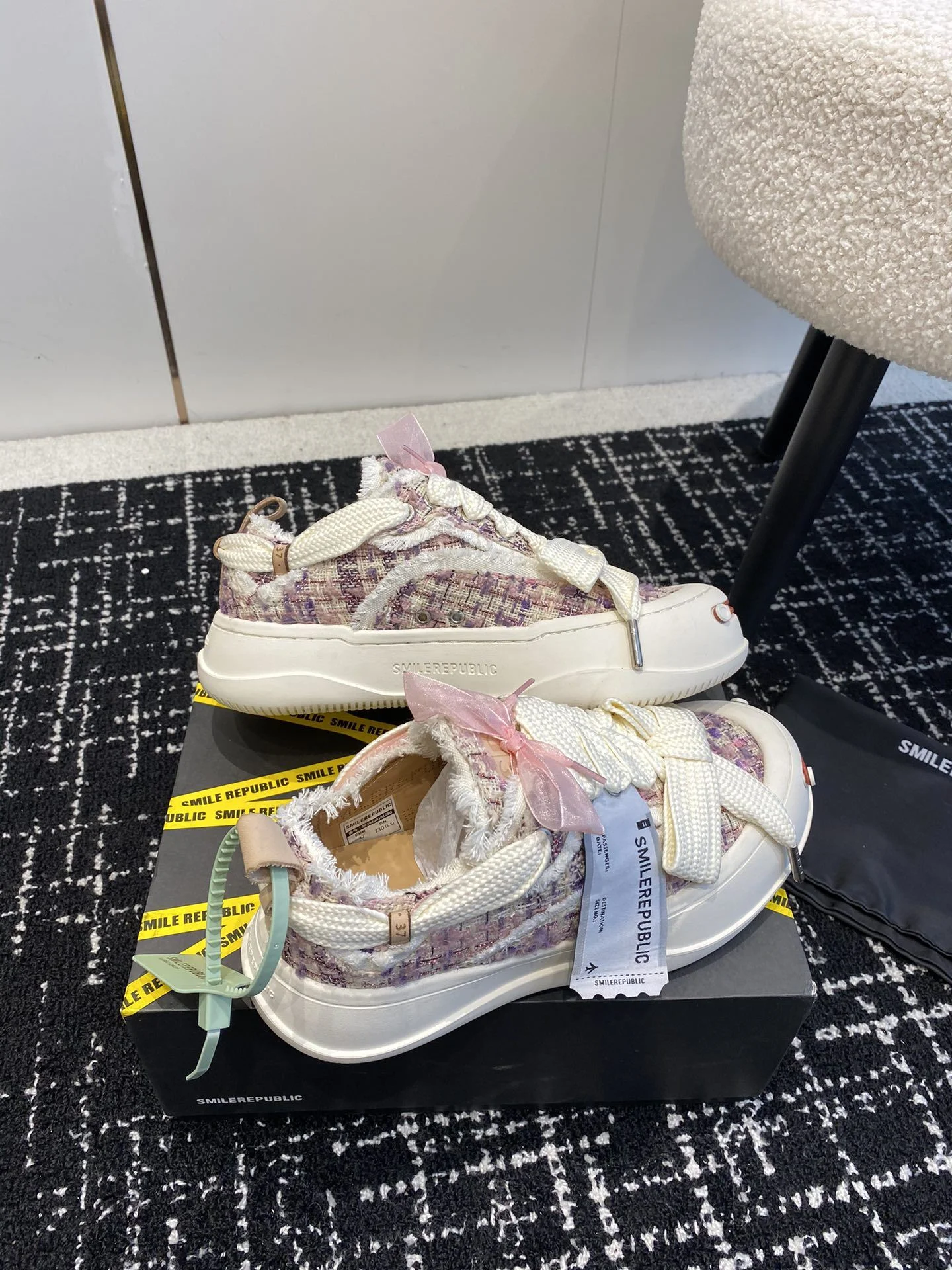 Smilerepublic Shoes Practical 7258