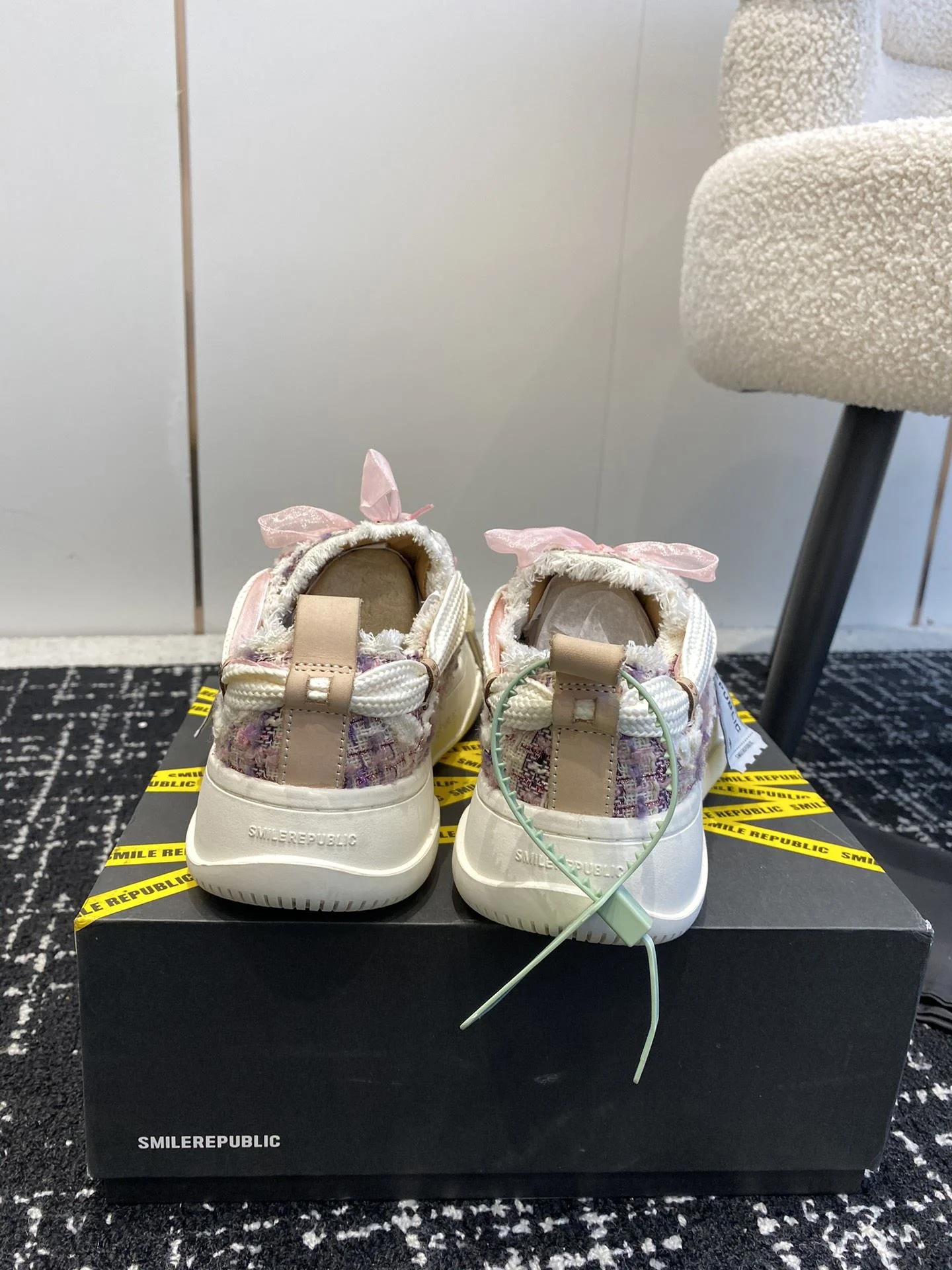 Smilerepublic Shoes Practical 7258