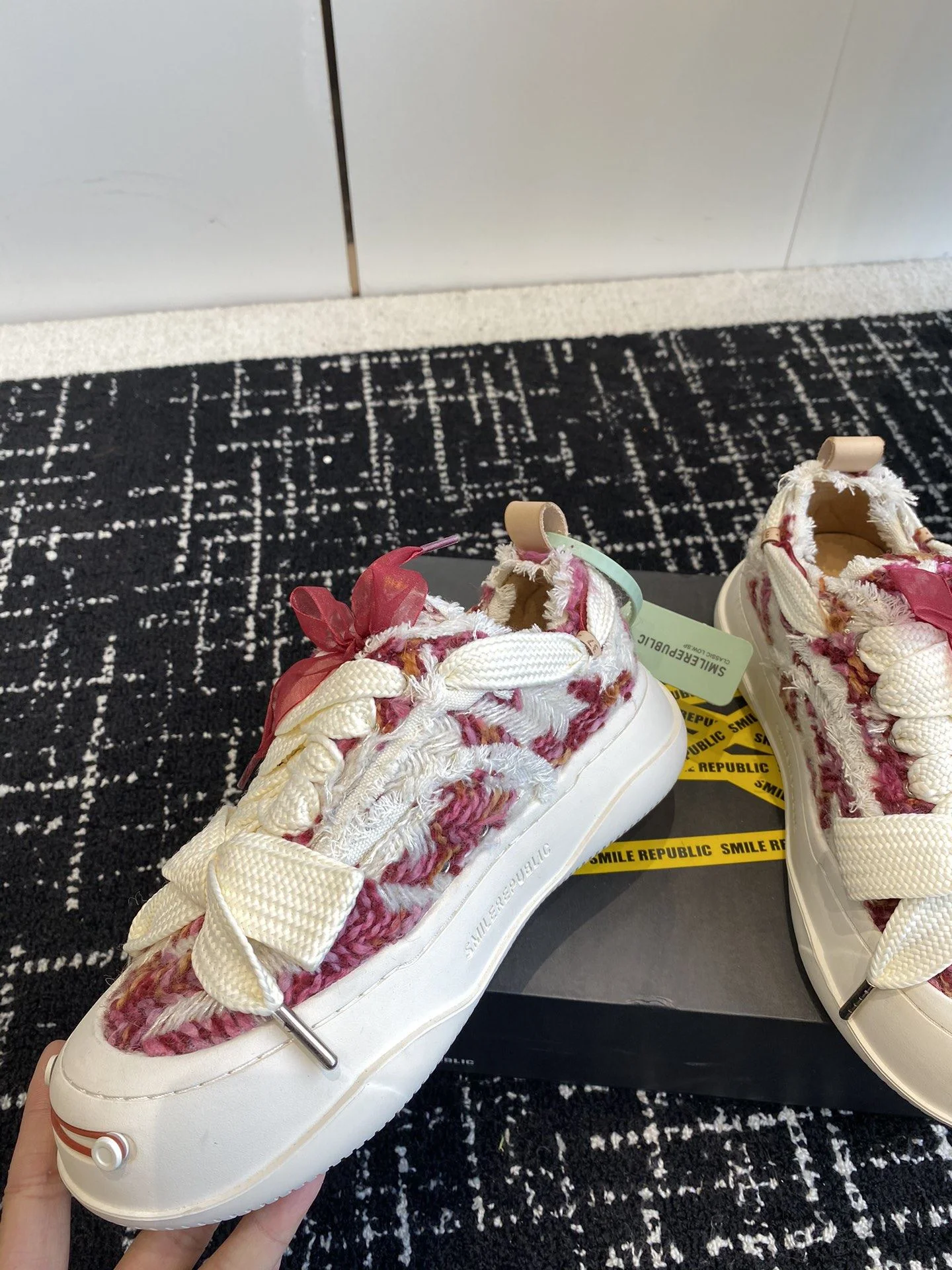 Smilerepublic Shoes Snug 7259